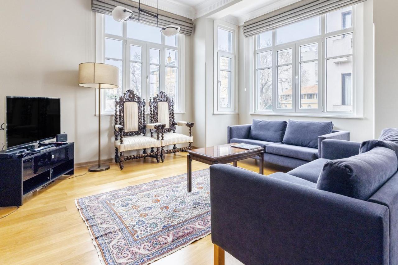 Flat With Balcony And Bosphorus View In Beyoglu Apartment อิสตันบูล ภายนอก รูปภาพ